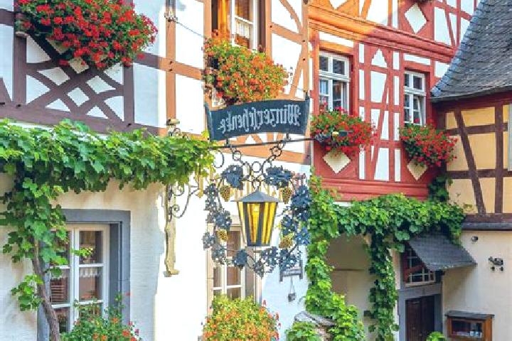 Sophia, 34 — Escort in Wurrich, Germany