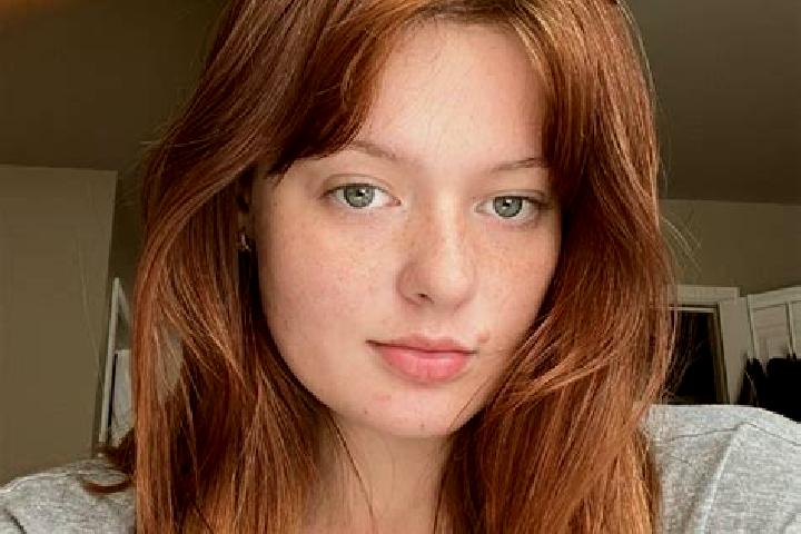 Sophia, 35, a red blue-eyed european companion based in Pajan. Offering 69, Roleplay, A-Level. Available for incall and outcall, day and evening dates.