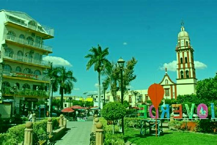 Sophia, 35 — Escort in Colonia Rio Verde, Mexico