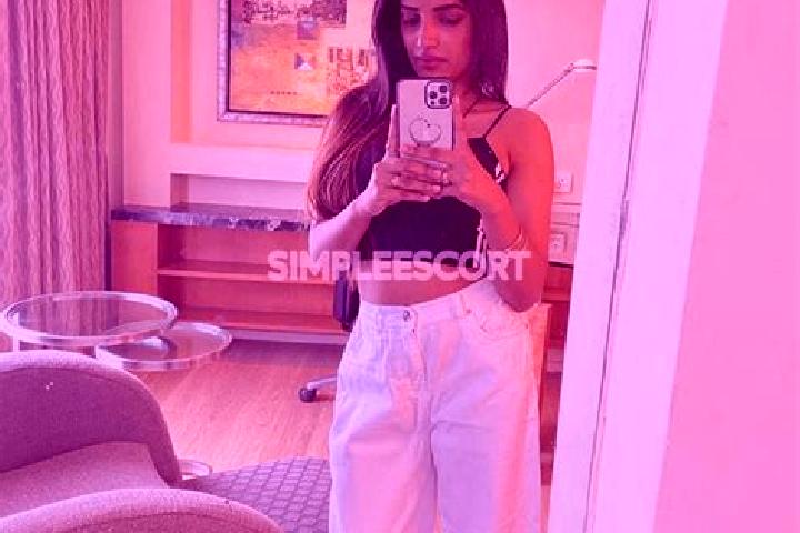 Sophia, 35 — Escort in Green Valley, Australia