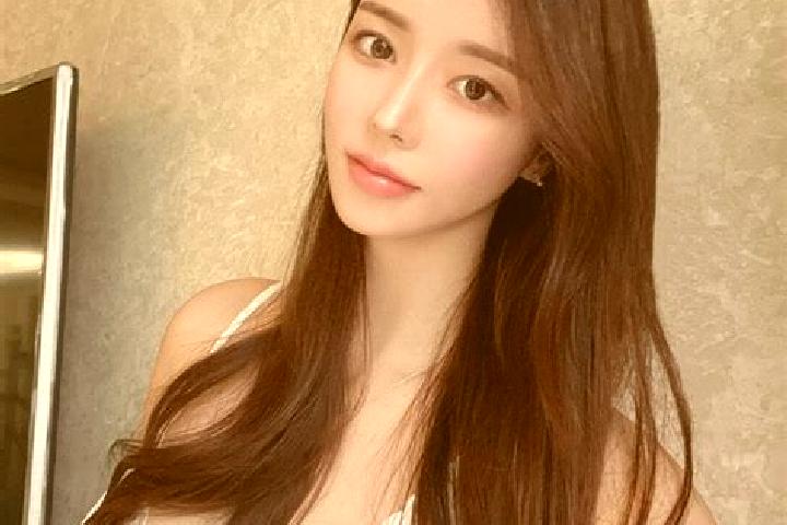 Sophia, 35 — Escort in Zhengyangshan, China