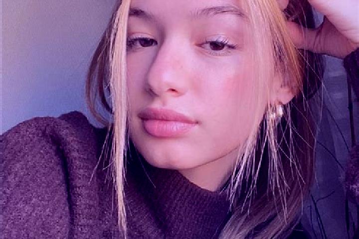 Sophia, 36, a blonde brown-eyed mixed companion based in Andoins. Offering Girlfriend Experience, Massage, Deep French Kissing. Available for incall and outc...