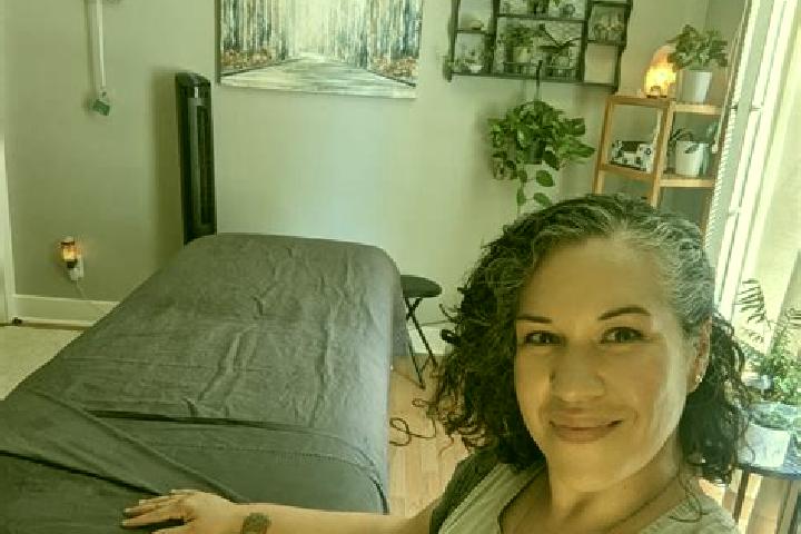 Sophia, 36, a chestnut grey-eyed caribbean companion based in Santa Elena de Jamuz. Offering Travel Companion, Massage, Domination, A-Level. Available for in...