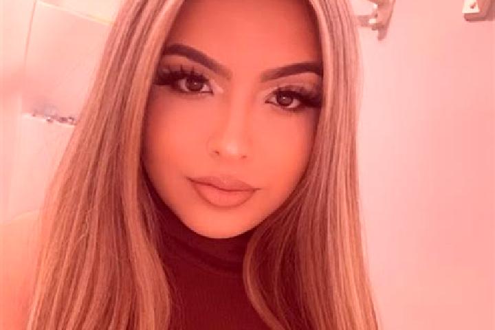Sophia, 36, a red blue-eyed mixed companion based in Colonia Alborada. Offering Massage, Domination, Erotic Massage, OWO. Available for incall and outcall, o...