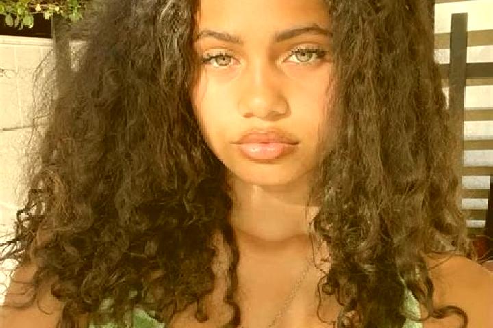 Sophia, 36, a red green-eyed mixed companion based in Teocak. Offering Domination, Party Girl, Erotic Massage, 69, Couples. Available for incall and outcall,...
