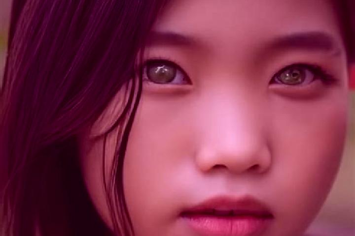 Sophia, 37, a chestnut green-eyed asian companion based in Sao Paulo. Offering Striptease, Erotic Massage, Travel Companion. Available for incall and outcall...