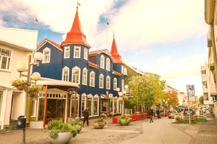 Sophia, 37 — Escort in Akureyri, Iceland