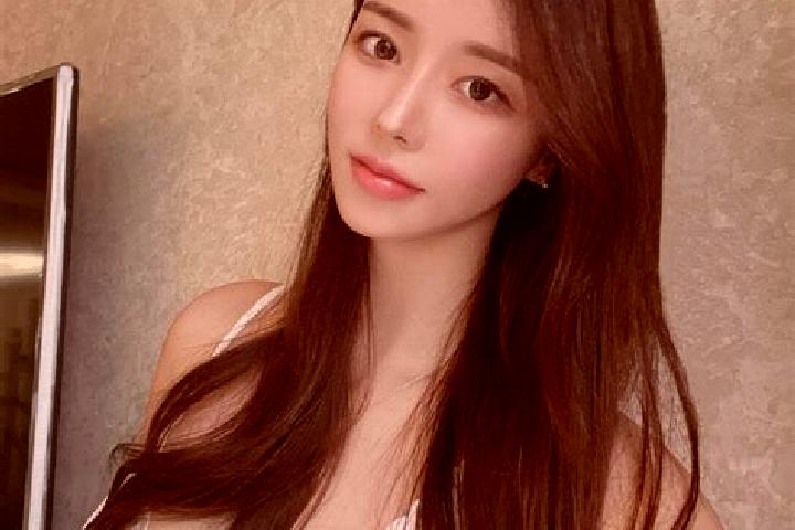 Sophia, 37 — Escort in Majiadian, China