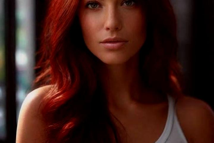 Sophia, 38, a auburn hazel-eyed slavic companion based in Ayat . Offering Tantra, Striptease. Available for incall and outcall, day and evening dates.