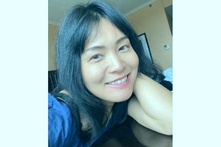 Sophia, 38, a black blue-eyed asian companion based in Donghae City. Offering Overnight, GFE, Deep French Kissing, Erotic Massage. Available for incall and o...