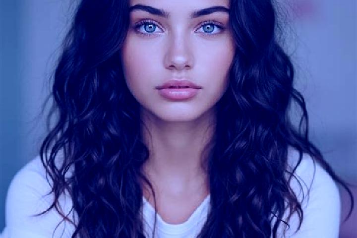 Sophia, 38, a brunette amber-eyed mediterranean companion based in Marj Al Hamam. Offering Prostate Massage, Party Girl, Fetish, Massage. Available for incal...