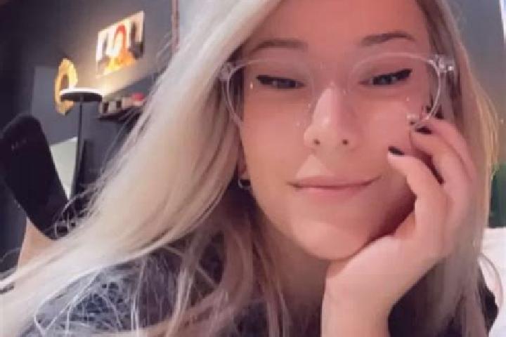 Sophia, 39, a blonde grey-eyed mediterranean companion based in Dover-Foxcroft. Offering A-Level, Erotic Massage, Girlfriend Experience. Available for incall...