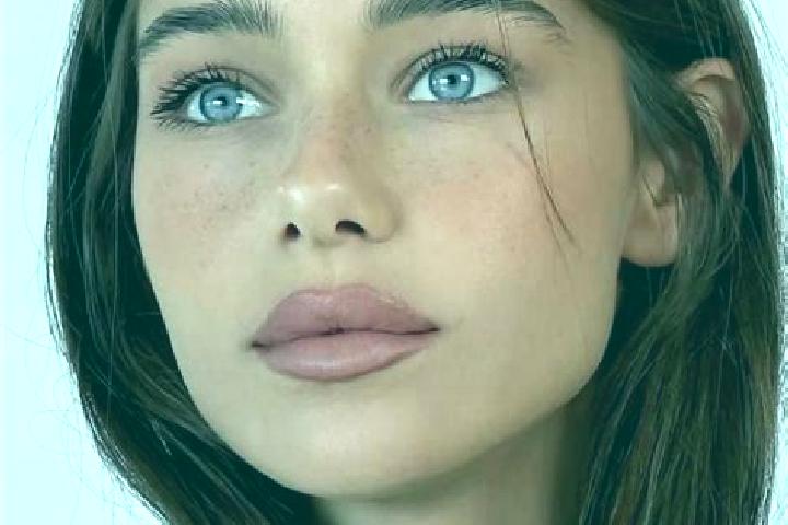 Sophia, 39, a brunette brown-eyed mixed companion based in Bereblo. Offering Overnight, Massage, Dinner Date, Striptease, OWO. Available for incall and outca...