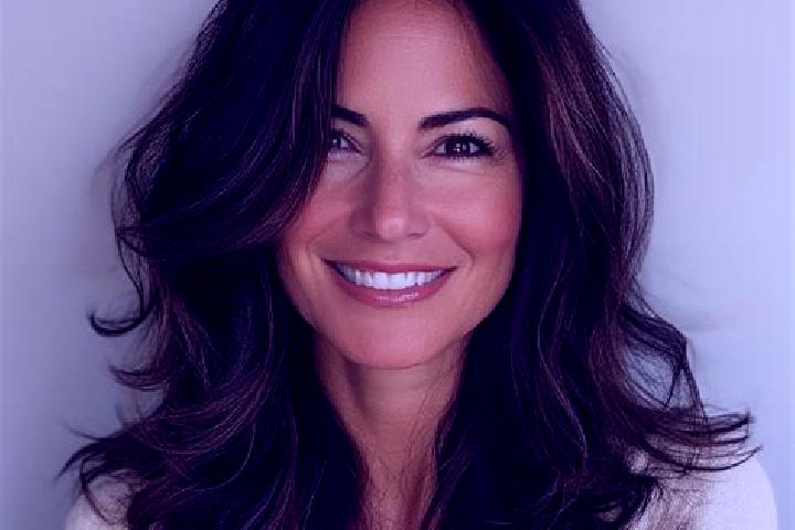 Sophia, 39, a chestnut dark-eyed middle eastern companion based in Froyennes. Offering A-Level, Massage, OWO, Deep French Kissing, Tantra. Available for inca...