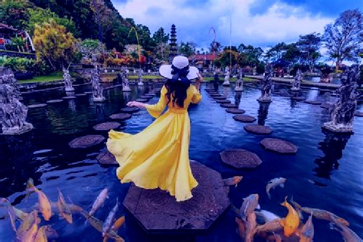 Sophia, 39 — Escort in Amlapura city, Indonesia