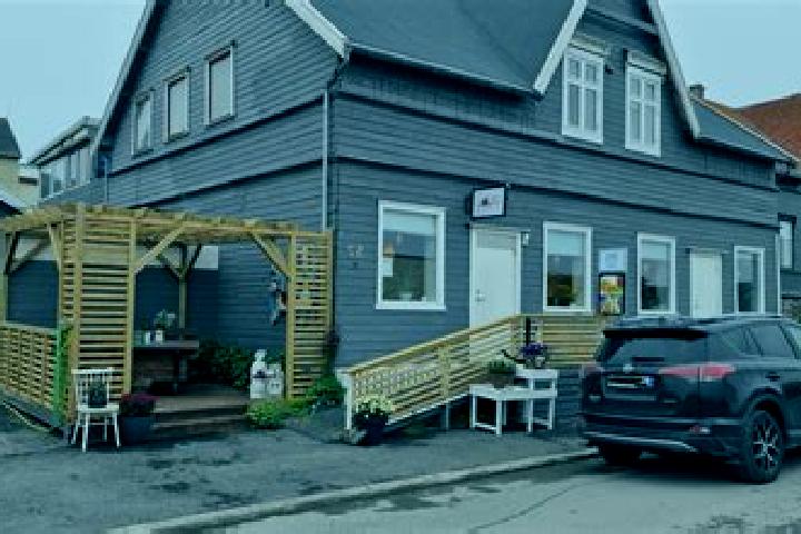 Sophia, 39 — Escort in Vardoe, Aland Islands