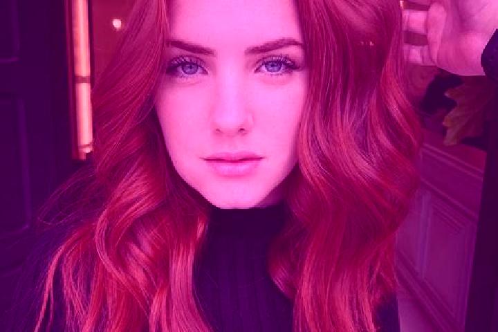 Stella, 20, a auburn blue-eyed mediterranean companion based in Loni. Offering OWO, Tantra, GFE, Deep French Kissing, Roleplay. Available for incall and outc...