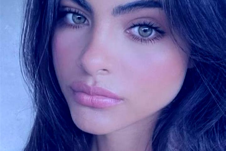 Stella, 20, a black hazel-eyed ebony companion based in Willikies. Offering Tantra, CIM, Overnight, BDSM. Available for incall and outcall, day and evening d...