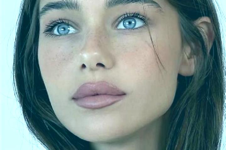 Stella, 20, a brunette blue-eyed indian companion based in Zirovnice. Offering Dinner Date, GFE, Duos, Girlfriend Experience. Available for incall and outcal...