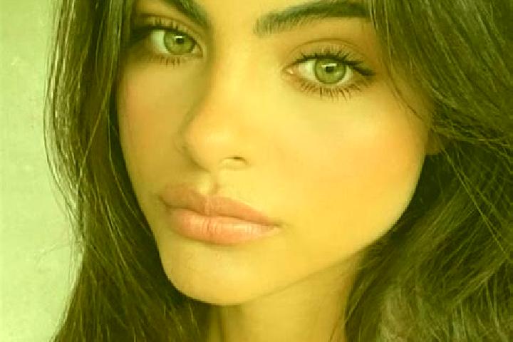 Stella, 20, a brunette green-eyed middle eastern companion based in Bosse. Offering Couples, Fetish, Striptease, Deep French Kissing. Available for incall an...