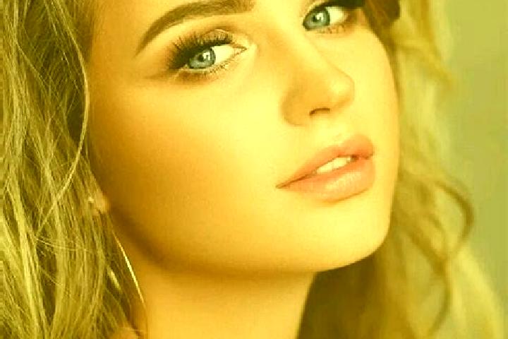 Stella, 20, a dark blonde blue-eyed caucasian companion based in Vileyka. Offering Tantra, Couples, Striptease. Available for incall and outcall, overnight b...