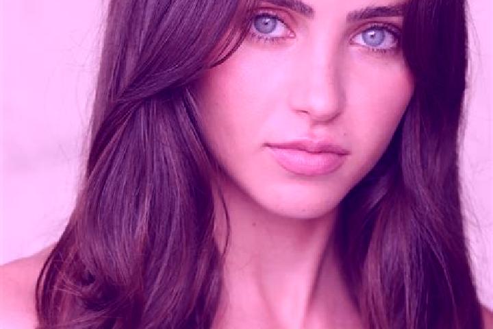 Stella, 20, a dark blonde brown-eyed latina companion based in Vartop. Offering OWO, Deep French Kissing, Party Girl, Roleplay. Available for incall and outc...