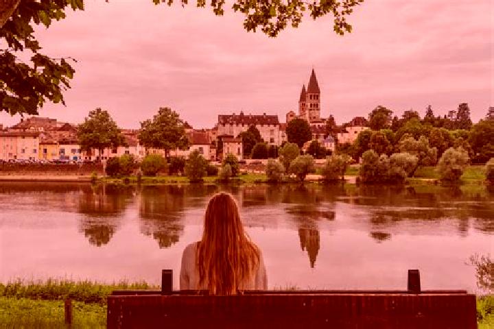 Stella, 20 — Escort in Chvalsiny, Czech Republic