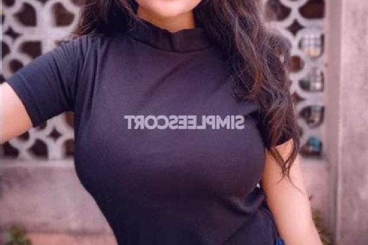Stella, 20 — Escort in Ulhasnagar, India