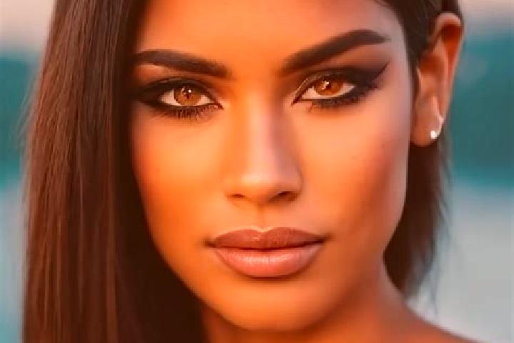 Stella, 21, a black green-eyed latina companion based in Blitta. Offering Roleplay, Dinner Date, A-Level. Available for incall and outcall, overnight booking...
