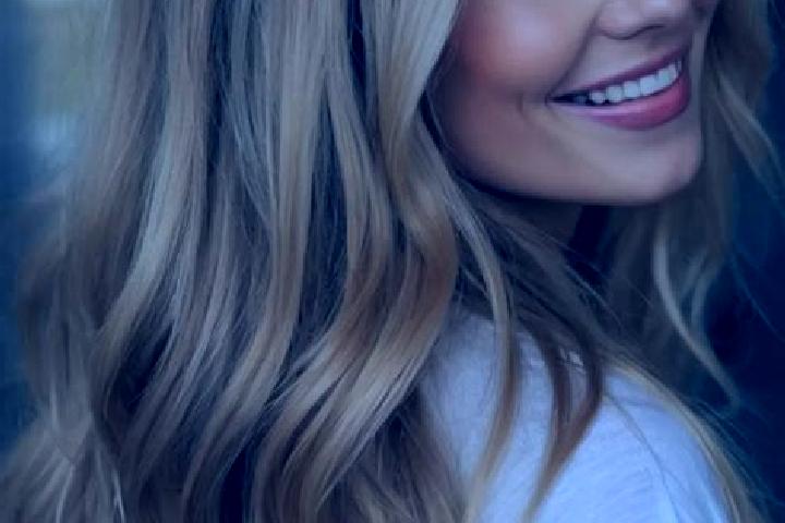 Stella, 21, a blonde hazel-eyed ebony companion based in Tzummarum. Offering Tantra, Massage, Striptease. Available for incall and outcall, overnight booking...