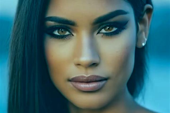 Stella, 21, a dark blonde brown-eyed latina companion based in Caulfeild. Offering Duos, 69, Massage, Erotic Massage, Striptease. Available for incall and ou...