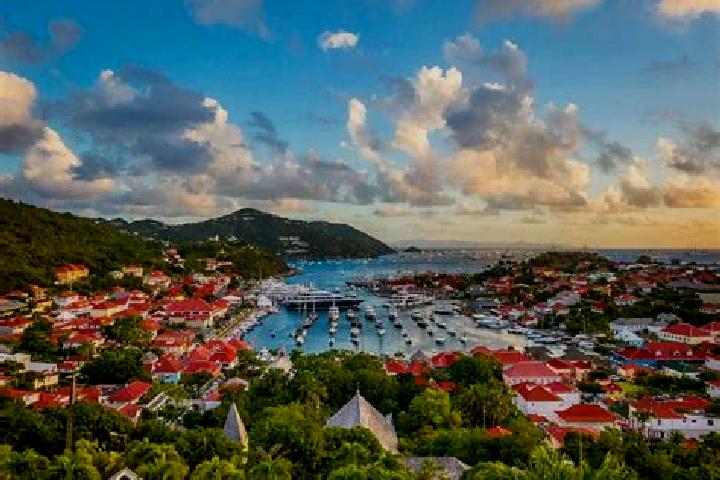 Stella, 21 — Escort in Gustavia, Saint Barthelemy