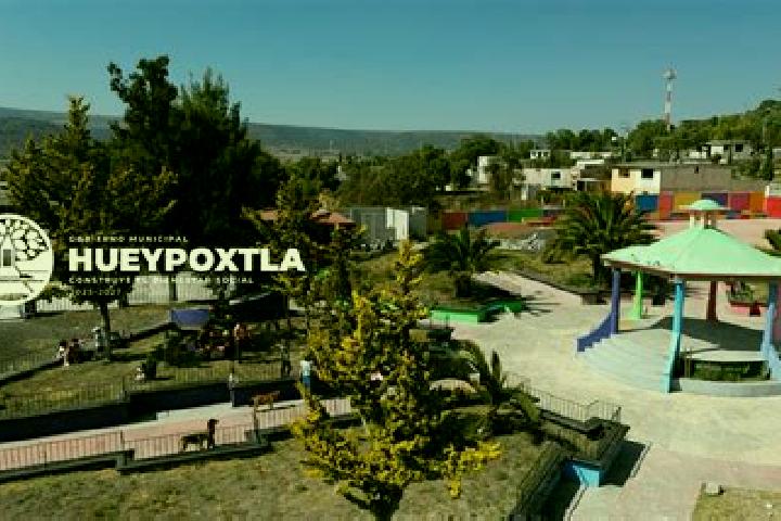 Stella, 21 — Escort in Santiago Tlapanaloya, Mexico