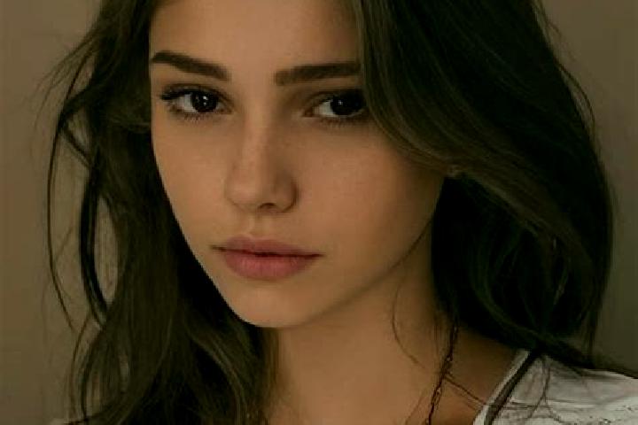 Stella, 22, a brunette brown-eyed slavic companion based in Campalto. Offering Roleplay, Erotic Massage, Duos. Available for incall and outcall, day and even...