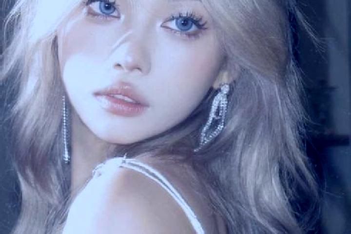 Stella, 22, a platinum blonde amber-eyed asian companion based in Kumbotso. Offering GFE, Girlfriend Experience, Roleplay. Available for incall and outcall, ...