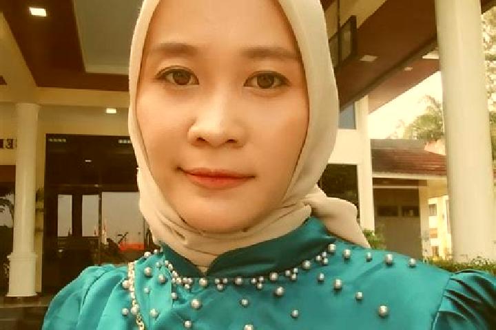 Stella, 22 — Escort in Margo Wetan, Indonesia