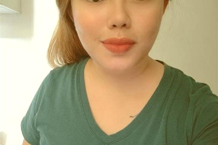 Stella, 22 — Escort in Nailong, Philippines