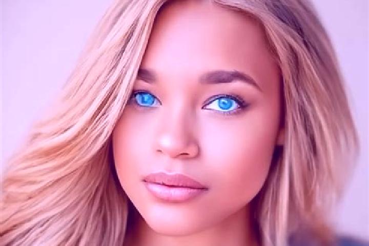 Stella, 23, a blonde blue-eyed latina companion based in Heuchlingen. Offering BDSM, Massage, A-Level, Couples, Roleplay. Available for incall and outcall, o...