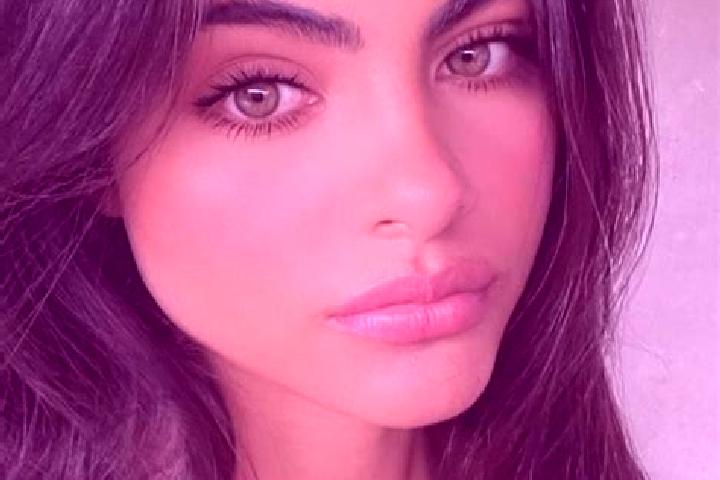 Stella, 23, a brunette amber-eyed indian companion based in X-Can. Offering Striptease, Roleplay, Overnight. Available for incall and outcall, day and evenin...