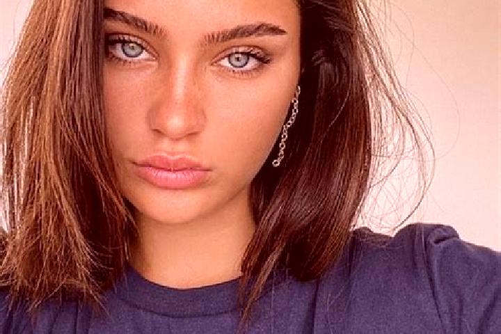 Stella, 23, a brunette brown-eyed ebony companion based in Grignasco. Offering 69, Striptease, Dinner Date. Available for incall and outcall, day and evening...