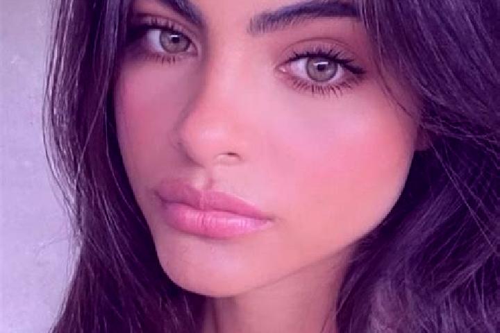 Stella, 23, a brunette dark-eyed latina companion based in Guezelyali. Offering Duos, Massage, 69, BDSM. Available for incall and outcall, overnight bookings...