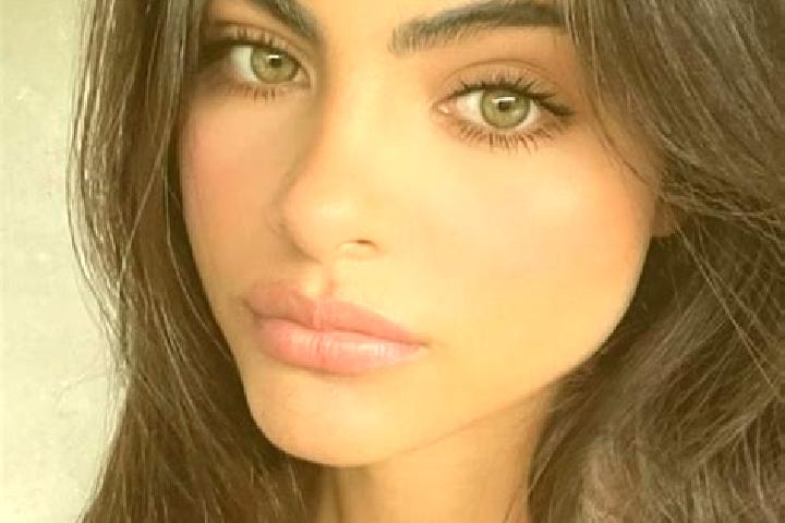 Stella, 23, a chestnut dark-eyed european companion based in Aptos. Offering Prostate Massage, Overnight, Massage, Erotic Massage. Available for incall and o...