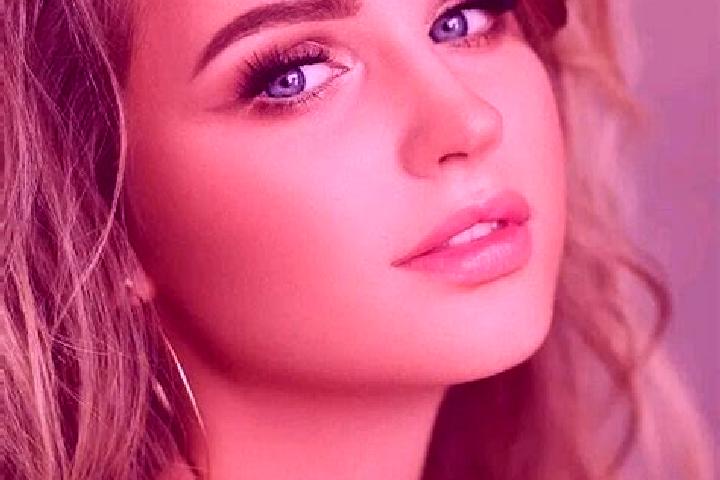 Stella, 23, a dark blonde blue-eyed caribbean companion based in Riachuelo. Offering Party Girl, Erotic Massage, Girlfriend Experience, Overnight. Available ...