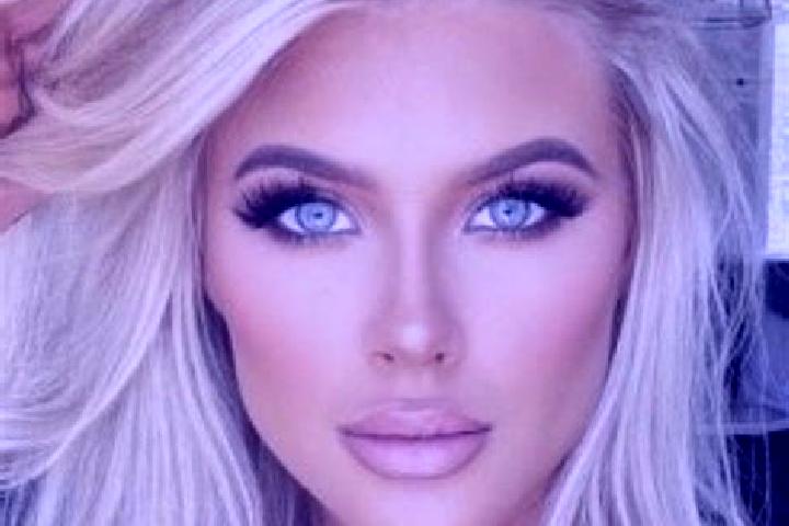 Stella, 23, a platinum blonde dark-eyed mixed companion based in Tango. Offering Couples, Domination, 69. Available for incall and outcall, day and evening d...