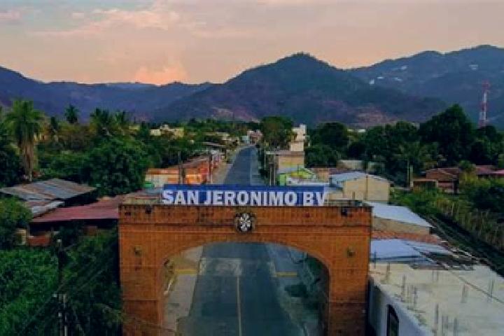 Stella, 23 — Escort in San Jeronimo de los Jarros, Mexico