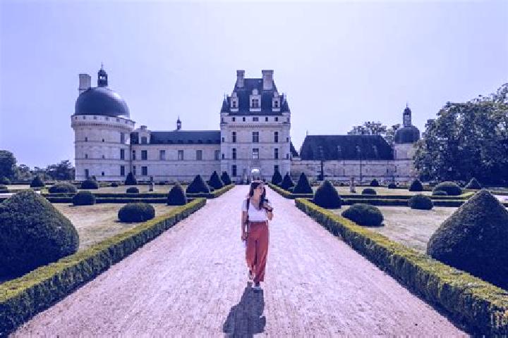 Stella, 23 — Escort in Valencay, France