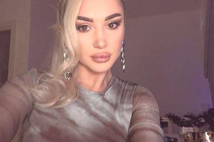 Stella, 24, a black dark-eyed european companion based in Neudorf-Bornstein. Offering Travel Companion, GFE. Available for incall and outcall, overnight book...