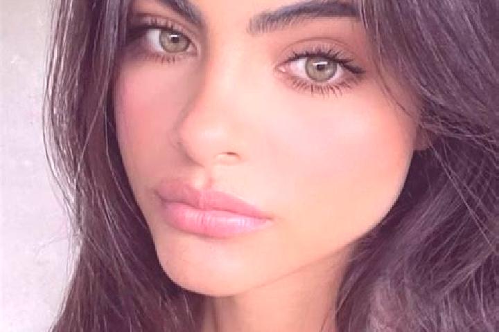 Stella, 24, a black hazel-eyed mediterranean companion based in Halifax West End. Offering Prostate Massage, Erotic Massage, Dinner Date. Available for incal...