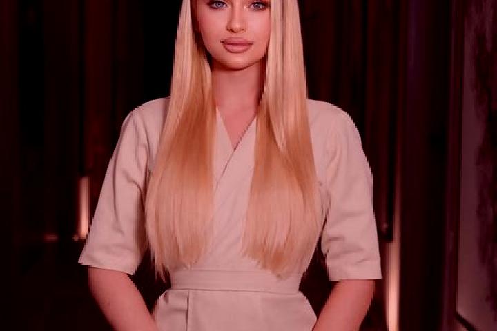 Stella, 24, a blonde amber-eyed caucasian companion based in Xinzhou. Offering Tantra, Erotic Massage, Massage. Available for incall and outcall, day and eve...