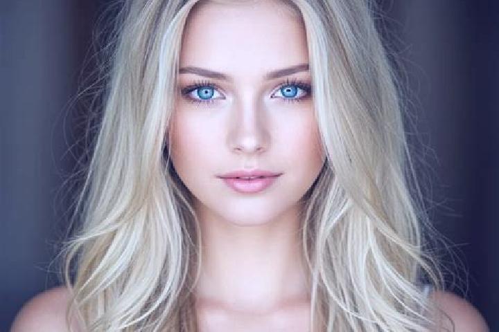 Stella, 24, a blonde dark-eyed mixed companion based in Figari. Offering GFE, Erotic Massage, Girlfriend Experience, BDSM, OWO. Available for incall and outc...